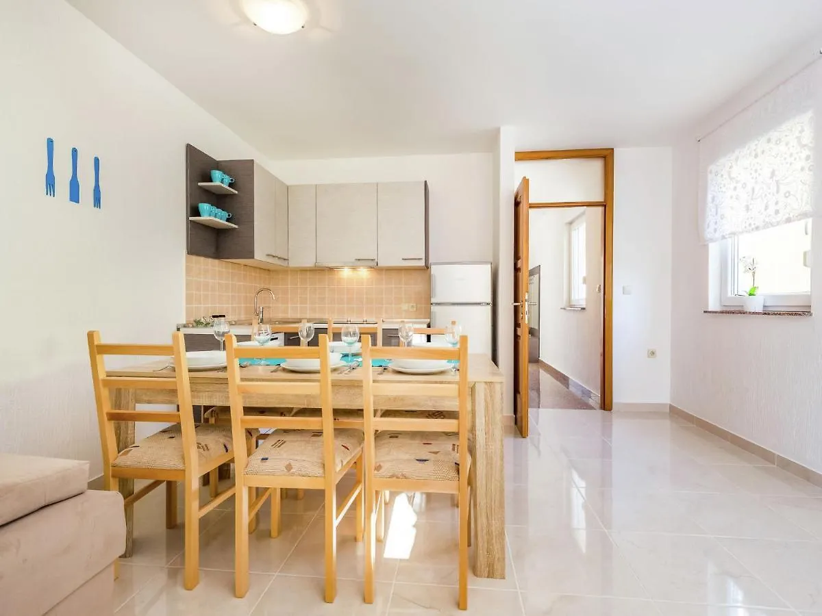 Holiday home Charming Home With Swimming Pool