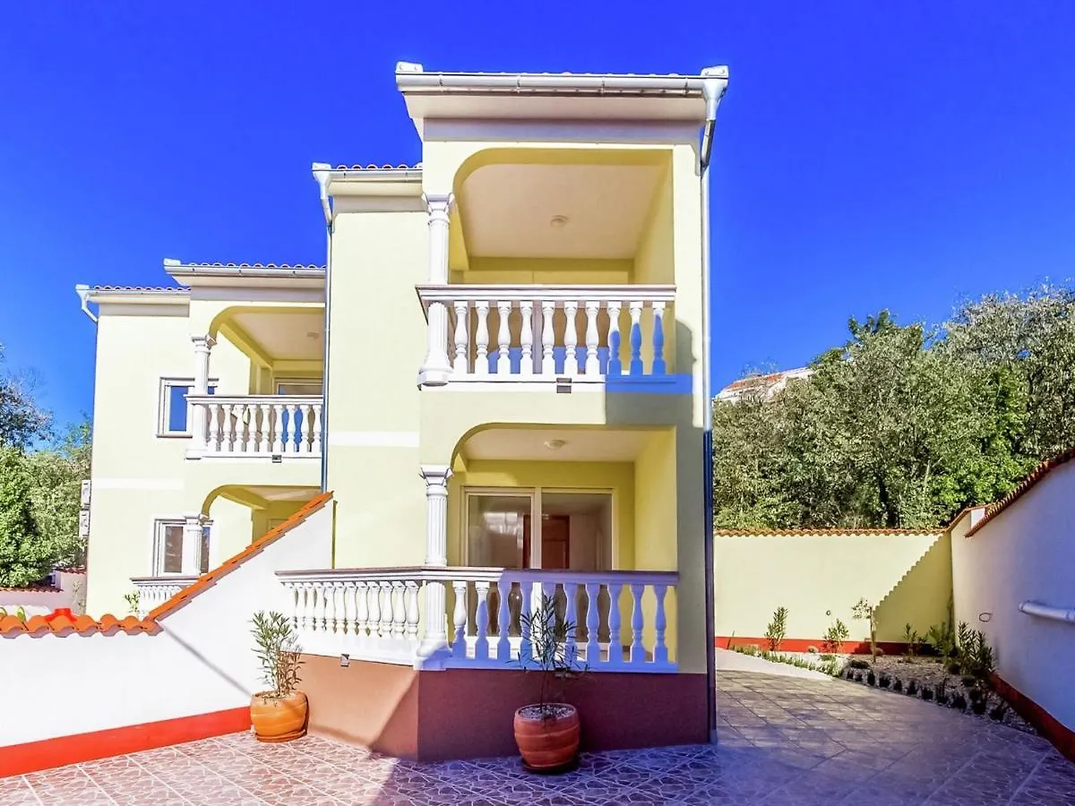 Charming Home With Swimming Pool