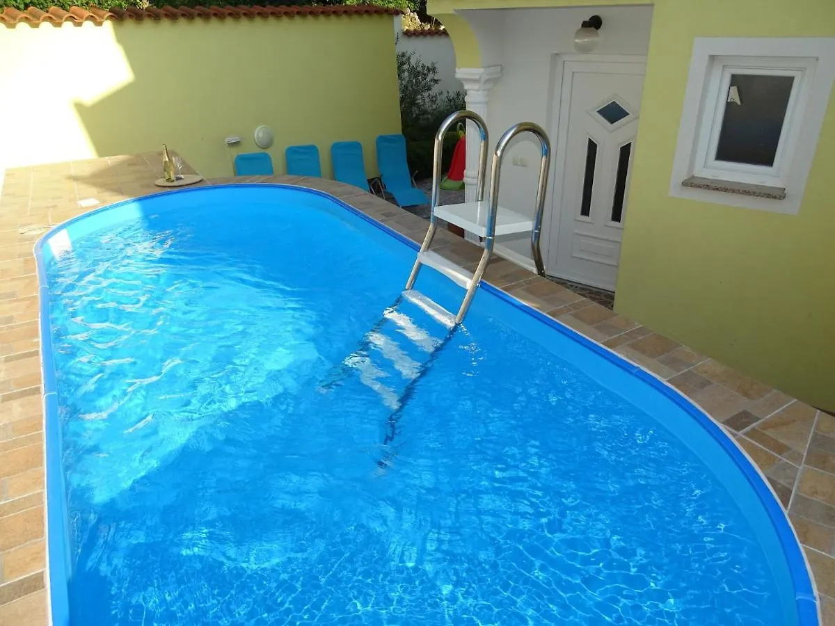 Charming Home With Swimming Pool Dramalj